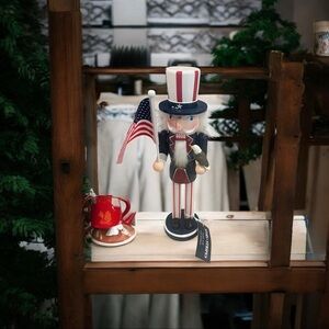 COPY - Patriotic Nutcracker with American Flag
